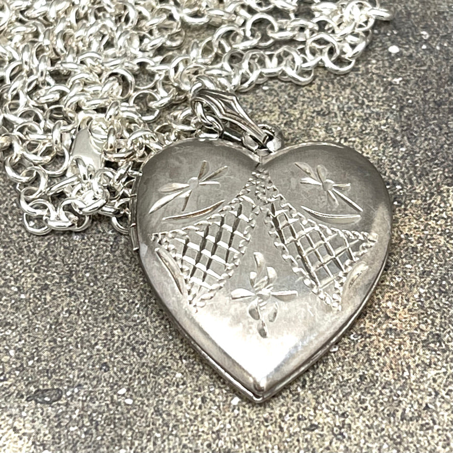 Vintage Heart Locket with chain - Sterling Silver