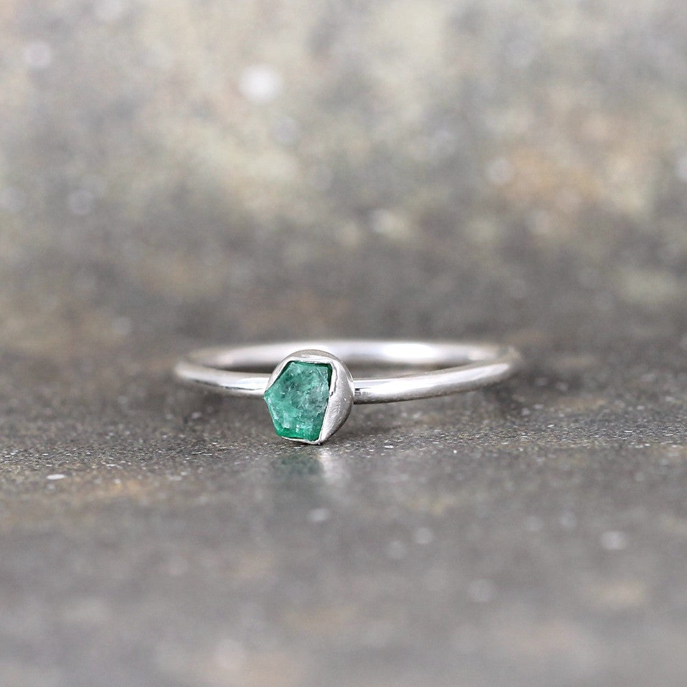 Uncut Emerald Ring - Sterling Silver - Bezel Set Stacking Ring