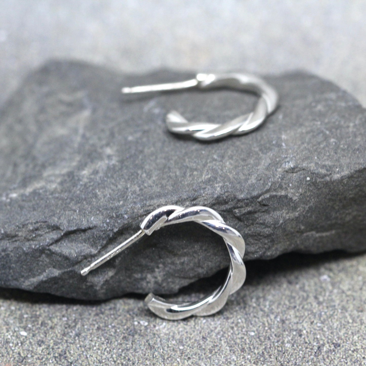 Twist style Sterling Silver Hoop Earring