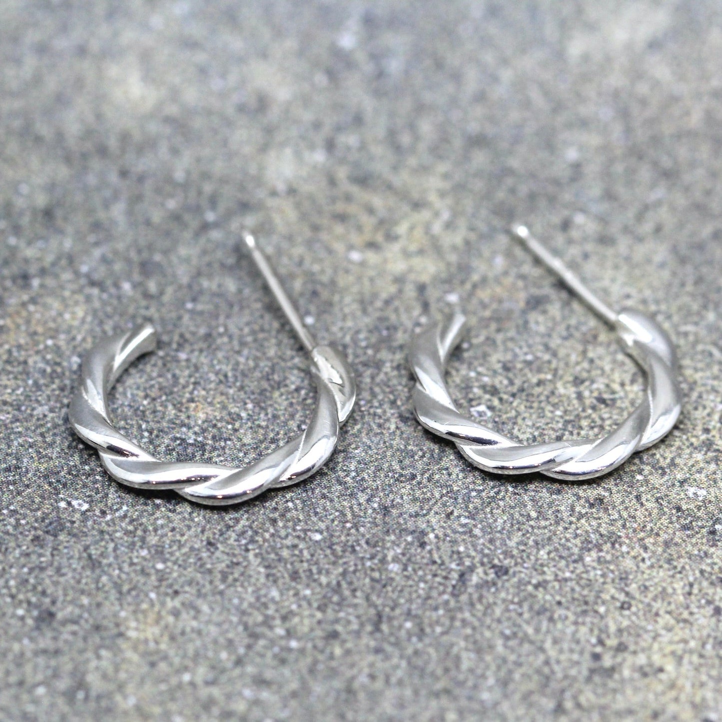 Twist style Sterling Silver Hoop Earring