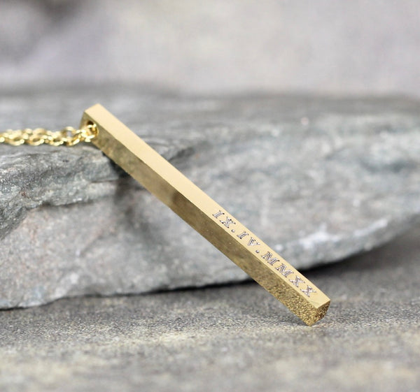 ROMAN NUMERAL Bar necklace - Stainless Steel in your choice of rose, yellow or steel - Engraved with your special date