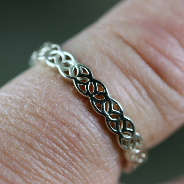Celtic Knot Band 14K Gold - Your choice of Rose, White or Yellow Gold