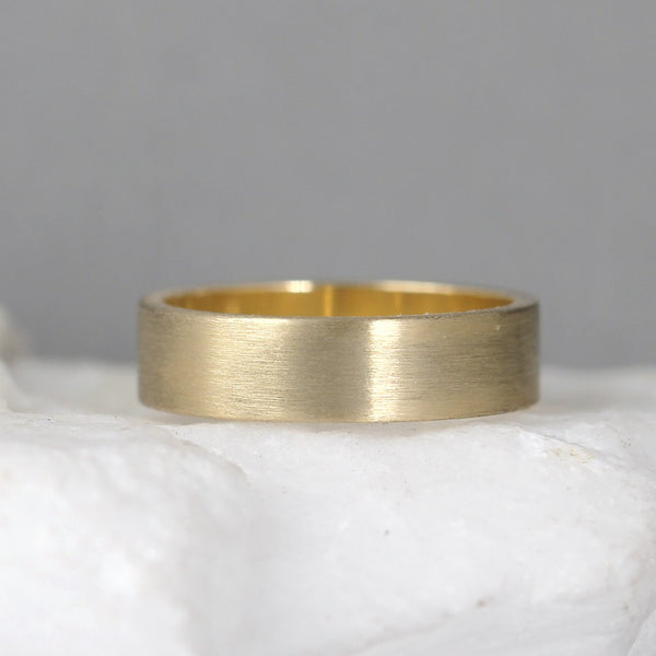 5mm 14K Yellow Gold Wedding Band – Men’s or Ladies Wedding Rings – Matte Finish