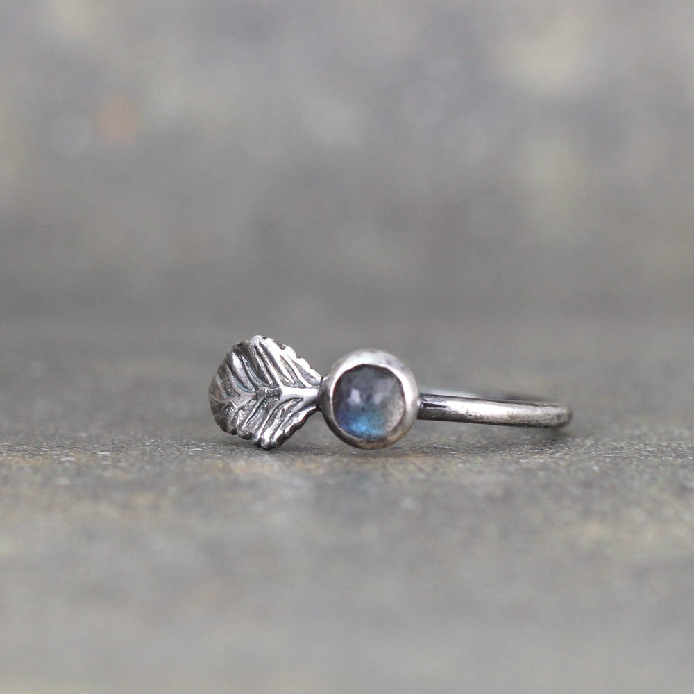 Labradorite Ring - Sterling Silver Leaf Design Ring - Bezel Set Stacking Ring